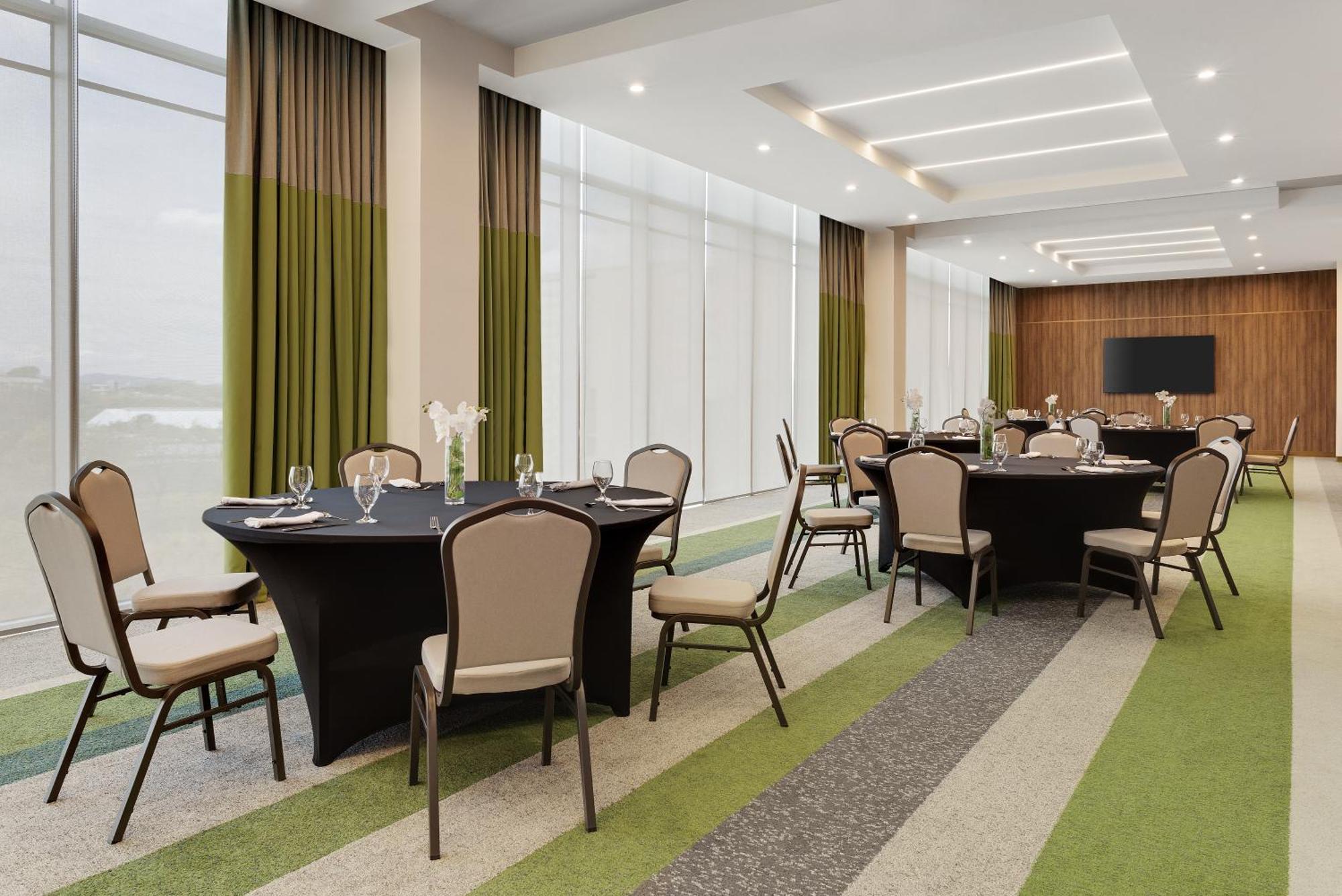Hilton Garden Inn San Jose Airport City Mall Alajuela Exterior photo